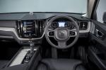 Volvo XC60 D4 Inscription 2017 года (UK)